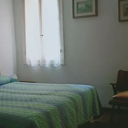 Quarto em Acomodações Particulares Renato House Veneza