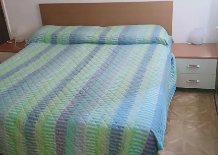 בית אירוח Renato House *